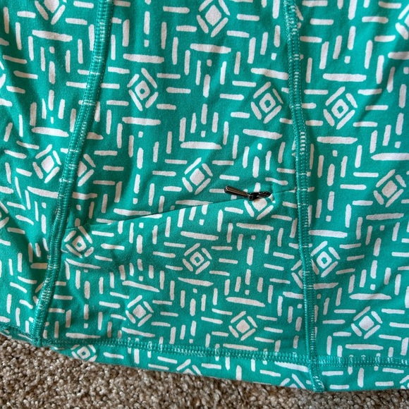 Lucy LucyPower workout tank. Padded shelf bra. Strappy back. Size small. EUC - Picture 5 of 11